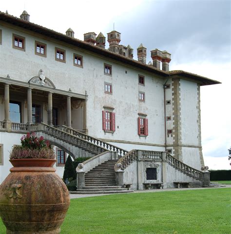 villa ferdinanda artimino versace|villa la ferdinanda florence.